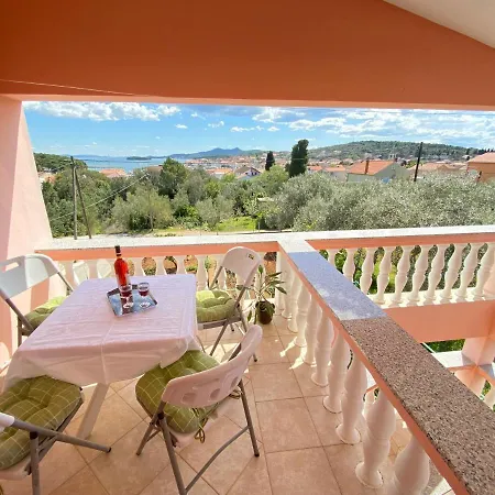 Bosotina Apartment *